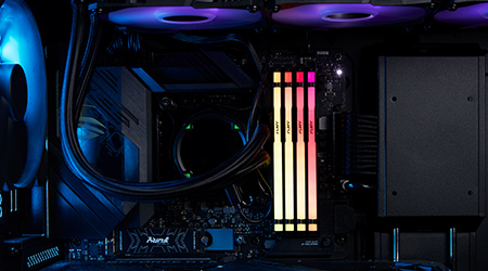 Liquid-cooled PC build with Kingston FURY Beast memory