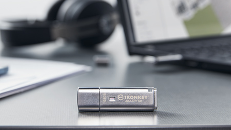 Kingston USB Flash Drive with password protection