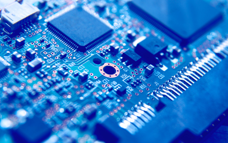 placa de circuitos integrado con chips