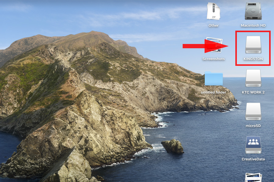 Mac Finder with Kingston USB flash drive mounted