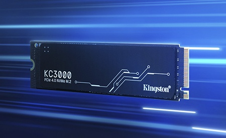 Discos SSD KC3000 de Kingston atravesando velozmente el espacio