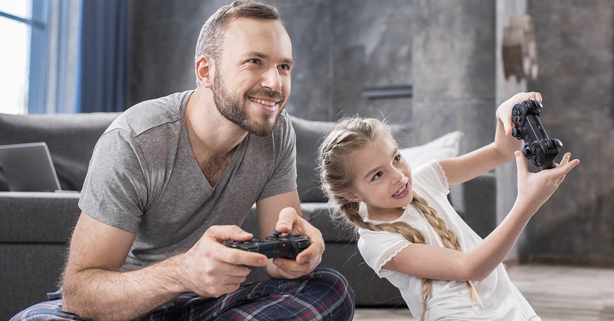 Parents should play online video games with children, says online safety  group, The Independent
