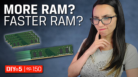 Trisha mempertimbangkan antara beberapa modul RAM atau satu saja yang kelihatan sangat cepat